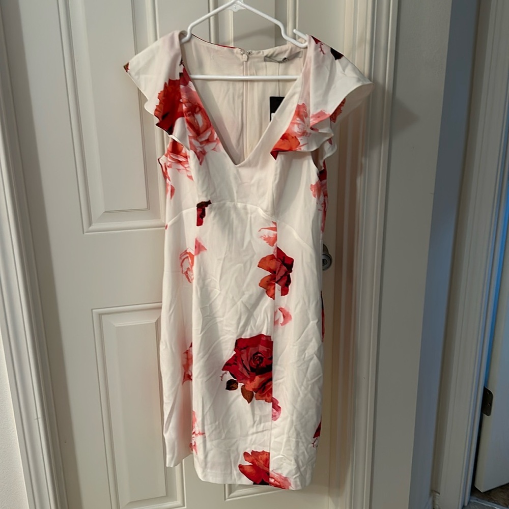 Guess dress white with beautiful flower detailing